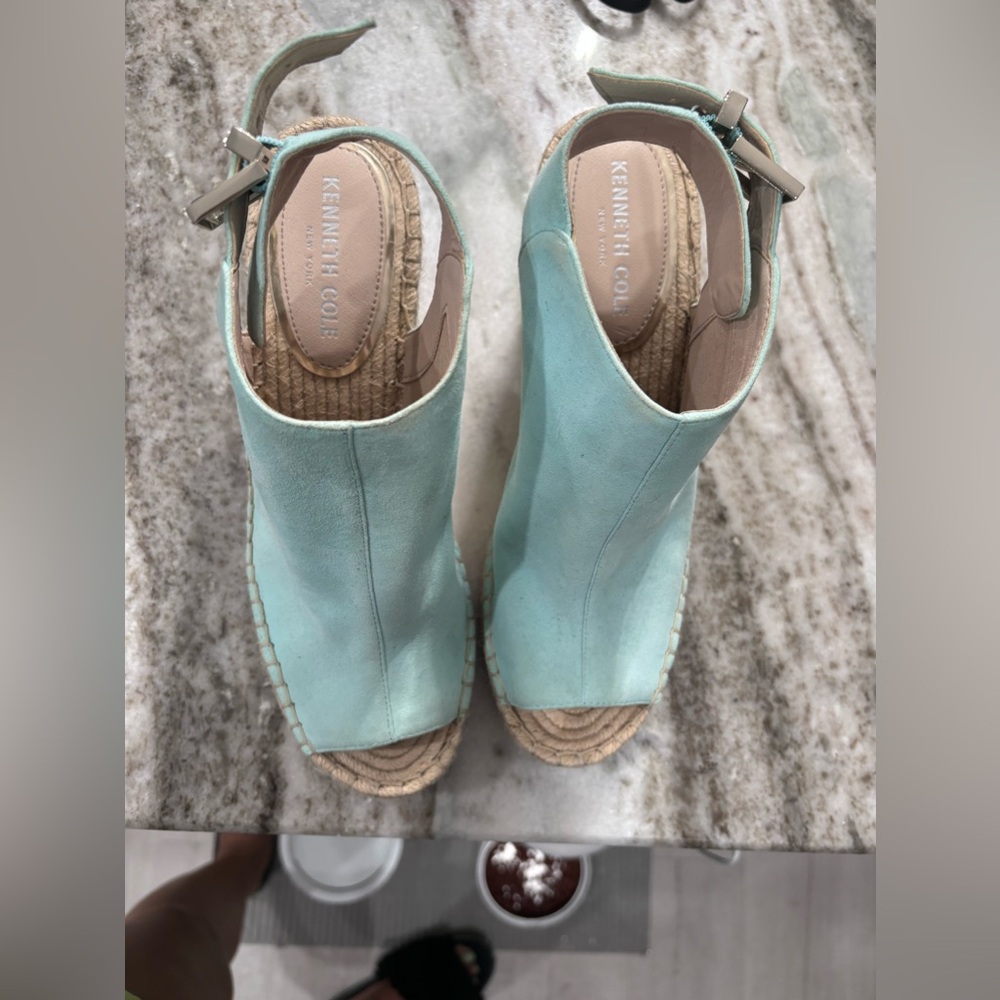 Kenneth Cole women shoes size 8.5